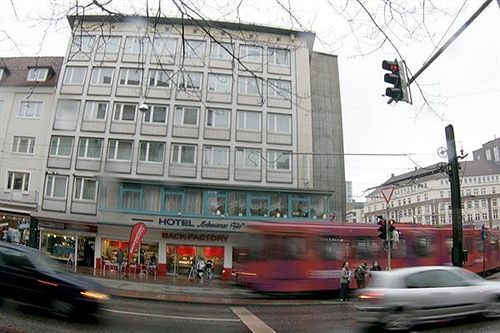 Hotel Schwarzer Bär 3*